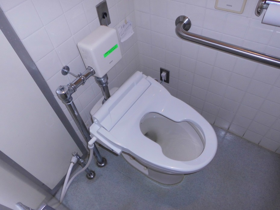 オストメイト対応トイレの設置事例１１