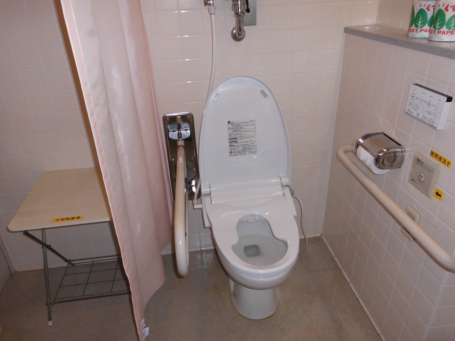 オストメイト対応トイレの設置事例６